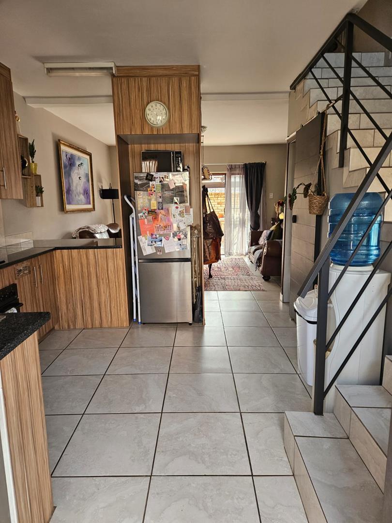 To Let 2 Bedroom Property for Rent in Miederpark North West